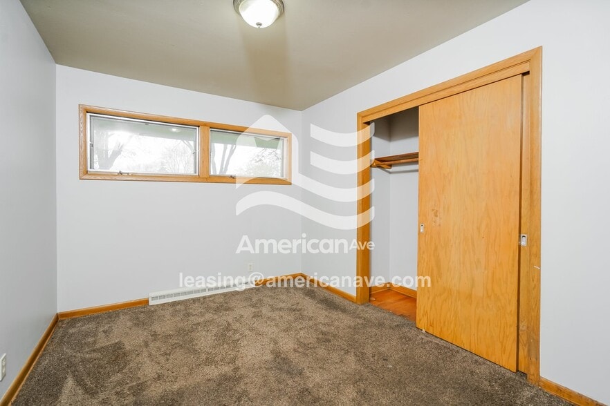 Building Photo - 7506 W Glendale Ave