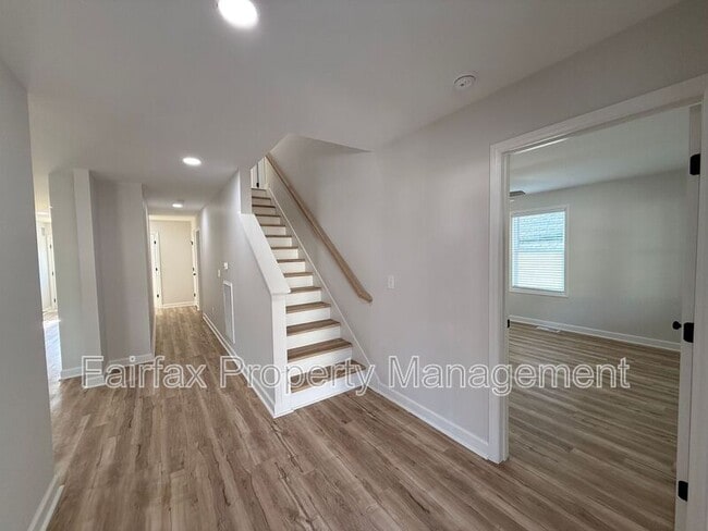 Building Photo - 312 Price Ave