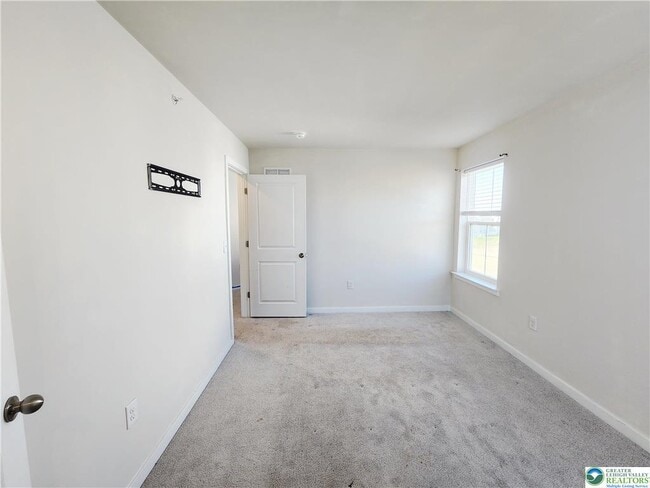 Building Photo - 7699 Clayton Ave