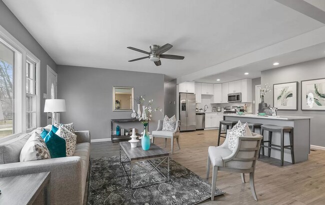 Building Photo - 622 Nancy Plz