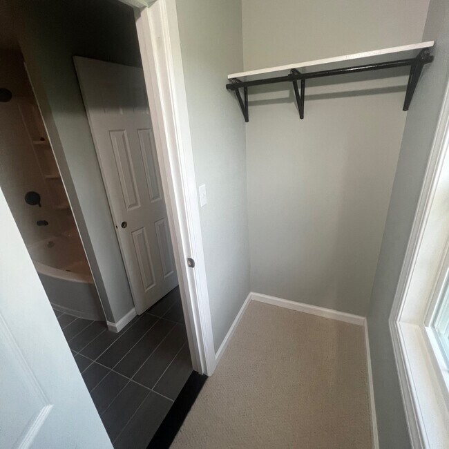 Building Photo - 3651 Gallberry Rd