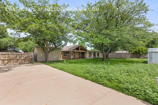 Building Photo - 429 Lindenwood Ln W