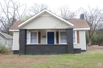 Building Photo - Renovated 3 Bedroom 1 Bath - New On The Ma...