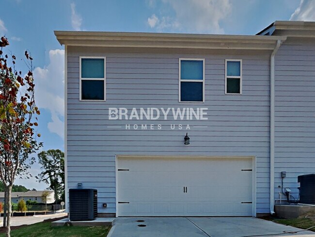 Building Photo - MOVE IN BY 5/24 AND RECEIVE JUNE RENT FREE!