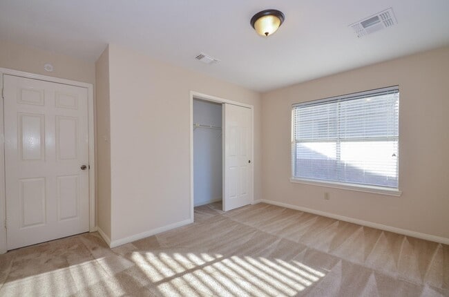 Building Photo - 2926 Williams Grant