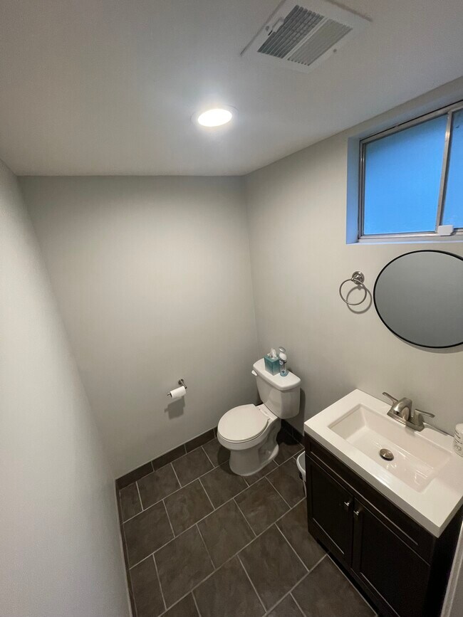 Building Photo - 7604 NW 76 Way