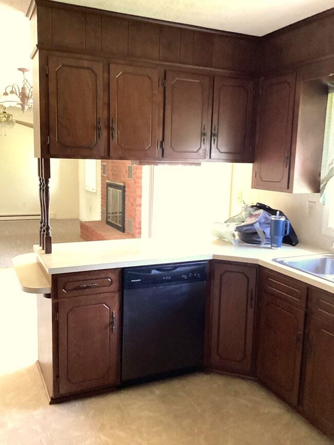 Building Photo - Spacious 3-Bed, 2.5-Bath Ranch-Style Home with Garage & Patio