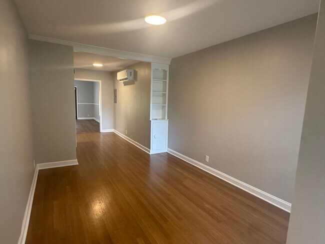 Building Photo - 2815 Acklen Ave