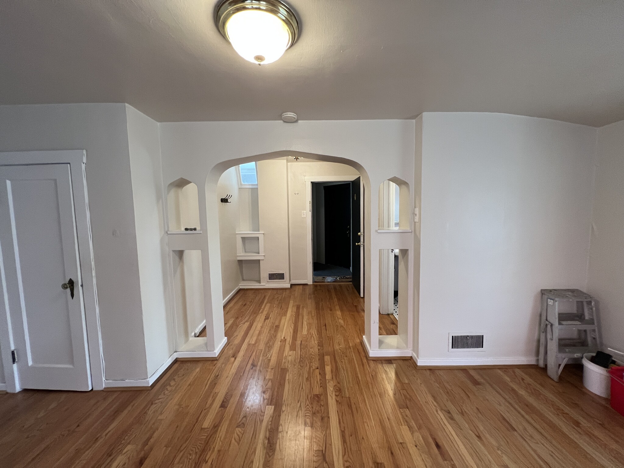 Entryway & Living - 123 C St