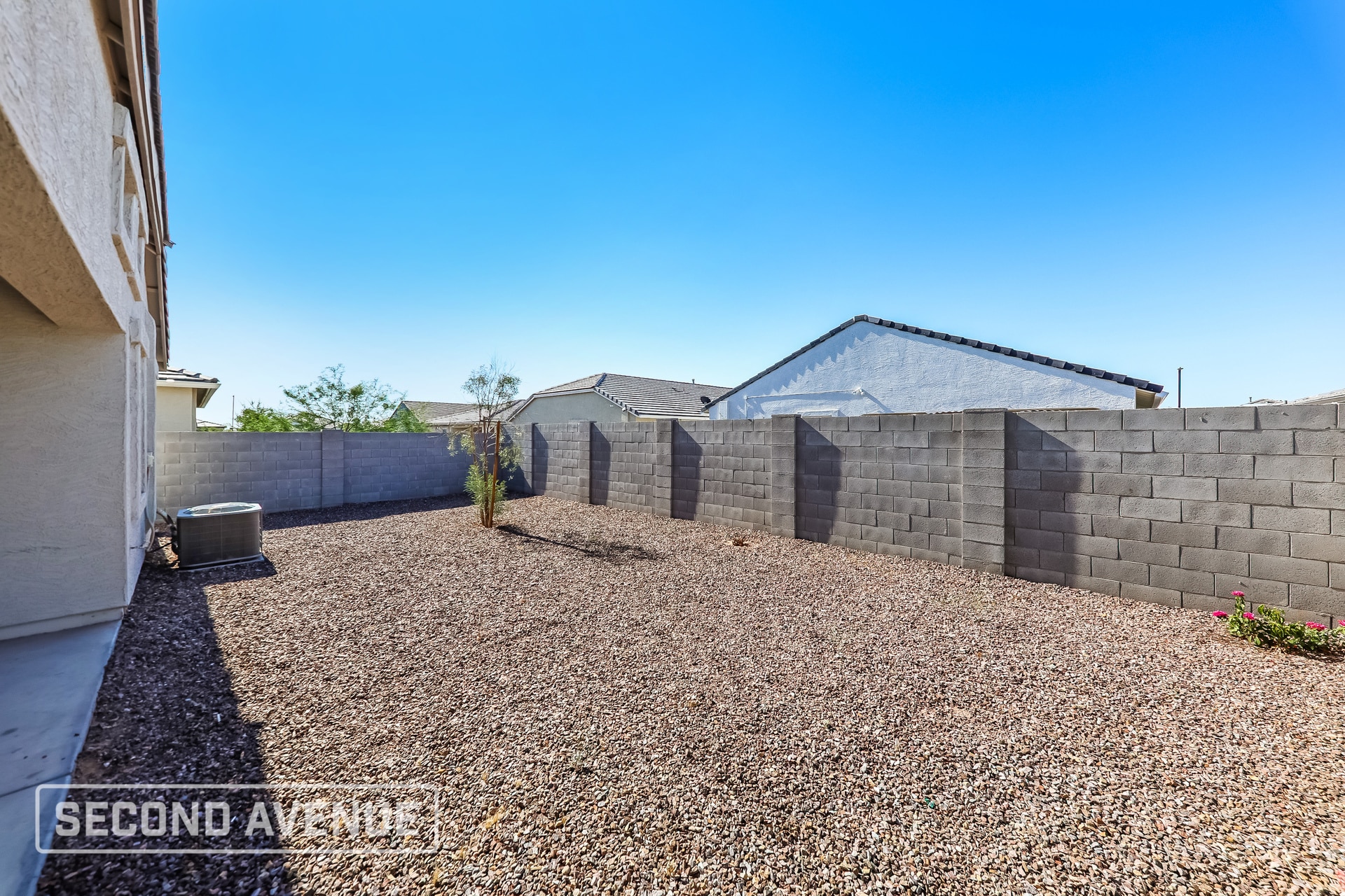 Building Photo - 18363 W Artemisa Ave