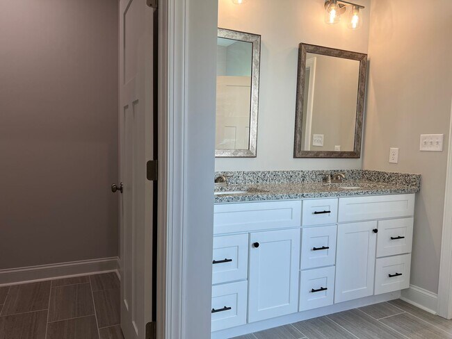 Building Photo - New Home in the Cottages at Blue Ridge