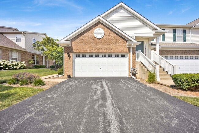 Primary Photo - 1574 Millbrook Dr