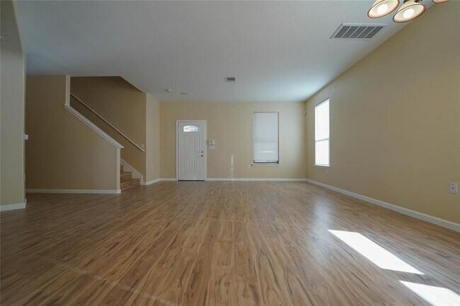 Building Photo - 5520 Alomar Cove
