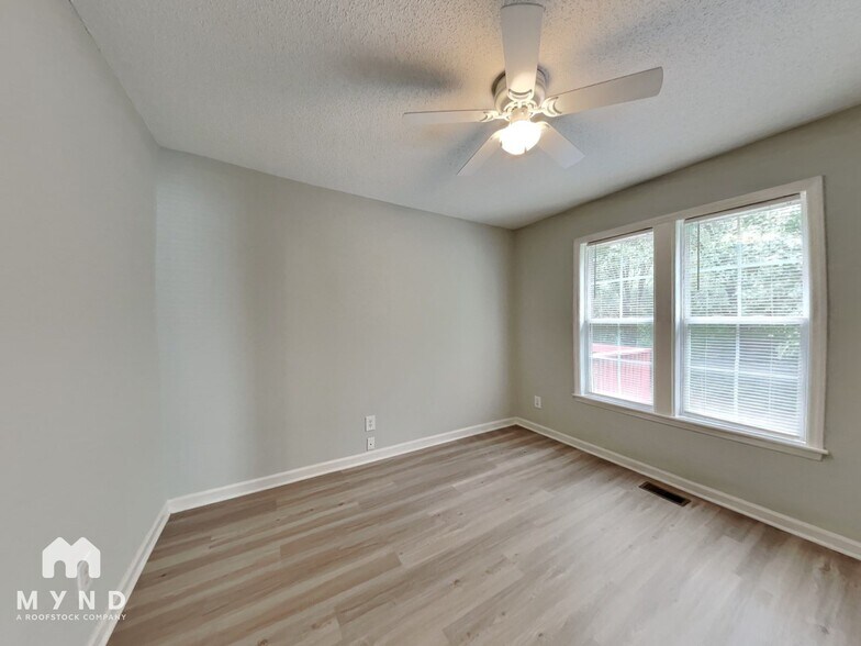 Building Photo - 2109 Ruddy Rd