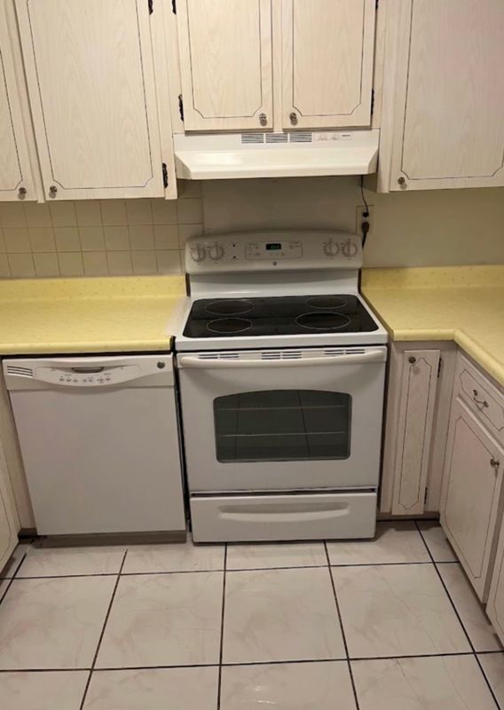 Building Photo - 7775 Panama St