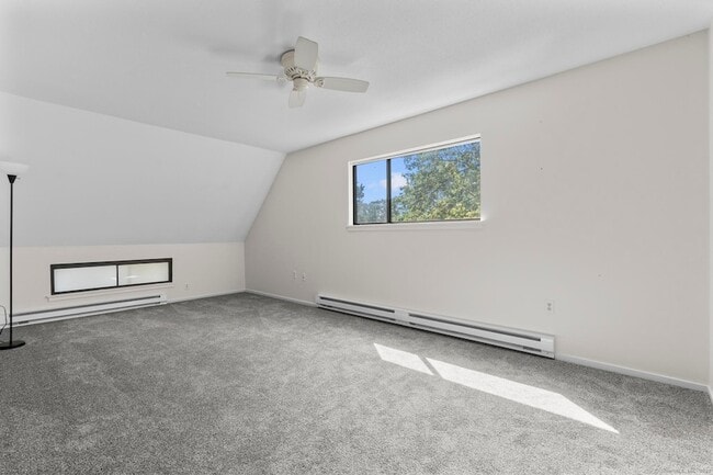 Building Photo - 43 Great Meadow Ln