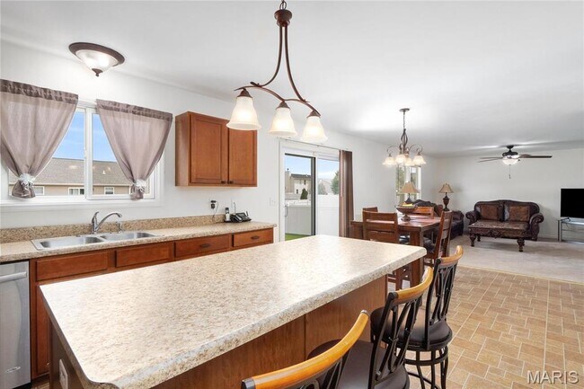 Building Photo - 1120 Gulfstream Way