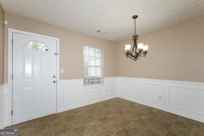 Building Photo - 2862 Vining Ridge Terrace
