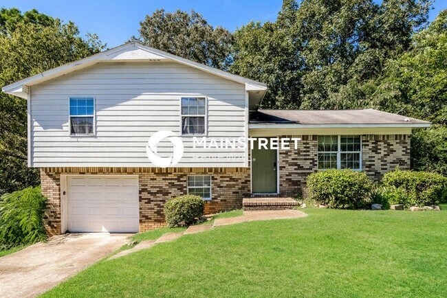 Primary Photo - 3 Bedroom Pet-Friendly Home in Birmingham,...