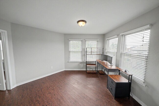 Building Photo - Spacious Home with Office, Game Room & Solar Panels Near Randolph AFB - Realtor Commission: $500