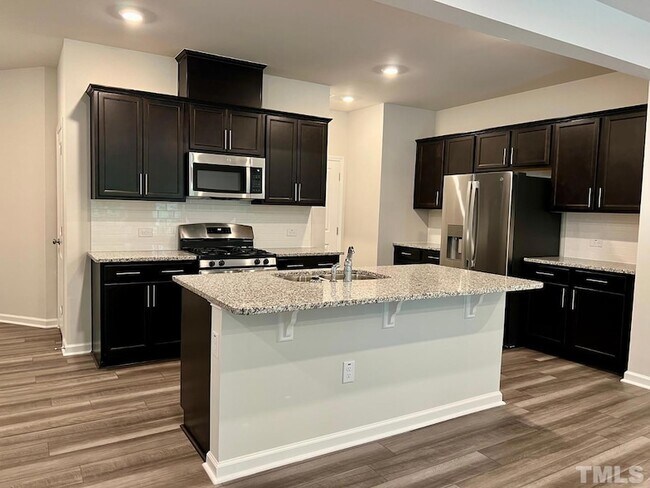 Building Photo - 212 Hiking Hl Ln