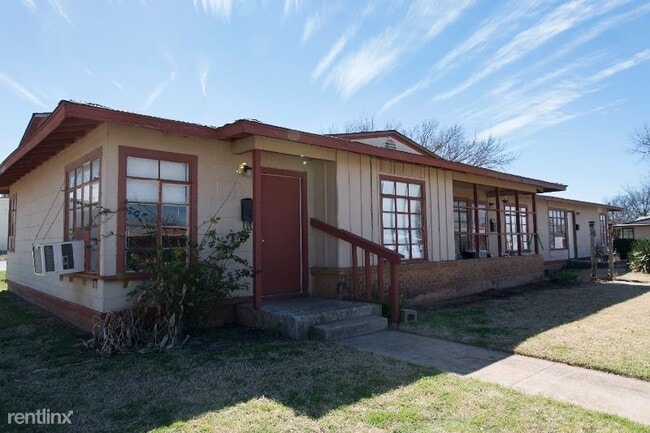 Building Photo - 2 br, 1 bath House - 3938 LYNWOOD