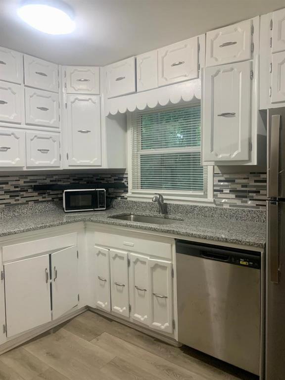 Building Photo - 3535 Fairlane Dr NW