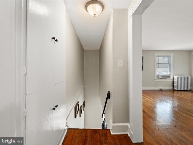 Building Photo - 321 N Braddock St