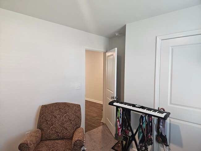 Building Photo - Lovely 3 Bedroom, 2 bath unfurnished home located in Sneads Ferry - Everett's Creek community