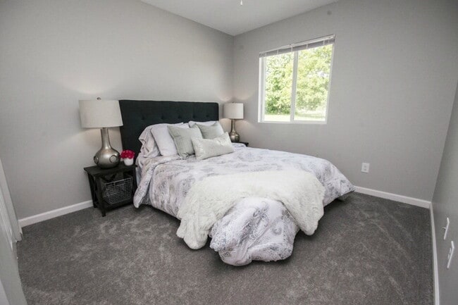Building Photo - Stunning 2 Bedroom Duplex Rental on Gerald Ct - $1150/ Month