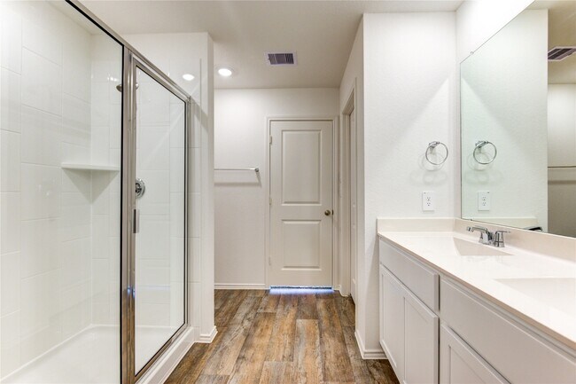 Building Photo - 30507 Carter Cv