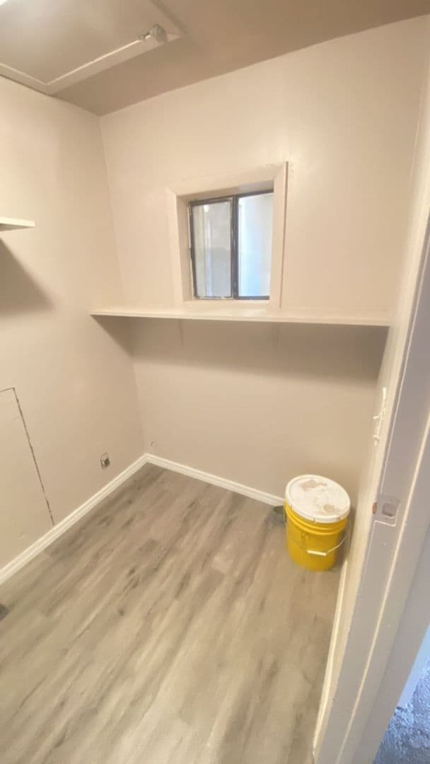 Building Photo - Cozy Home