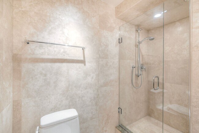 Building Photo - 2239 Del Mar Scenic Pkwy