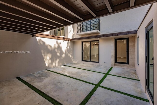 Building Photo - 7238 Jacaranda Ln