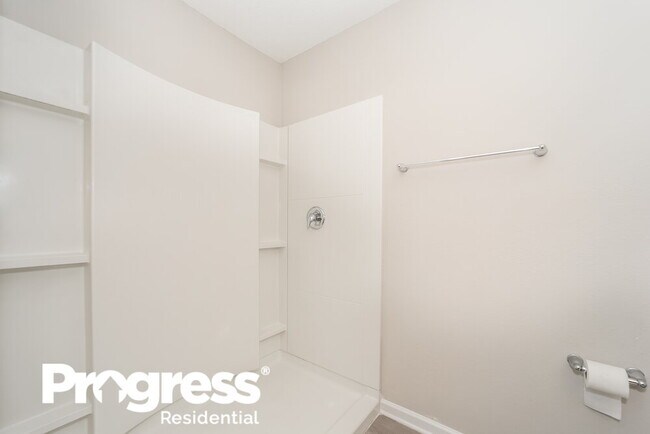 Building Photo - 12717 Camden Crossing Dr