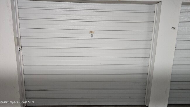 Building Photo - 480 Sail Ln