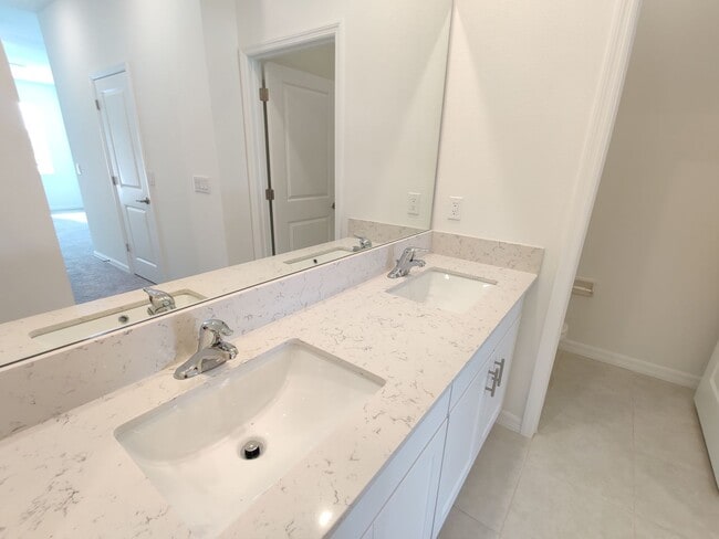 Building Photo - 32094 Powderpuff Mimosa Dr