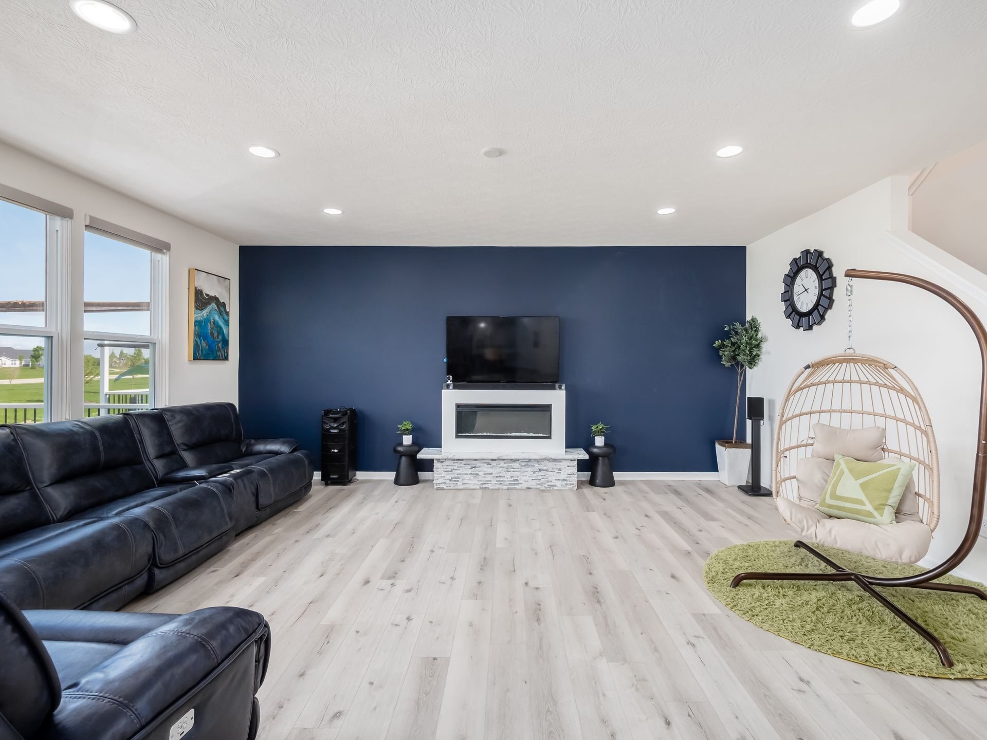 Building Photo - 274 Cambie Dr