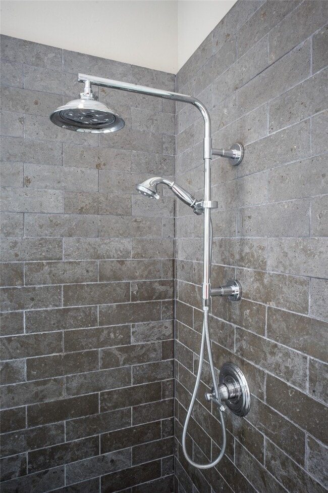 Building Photo - 1611 McDonald St