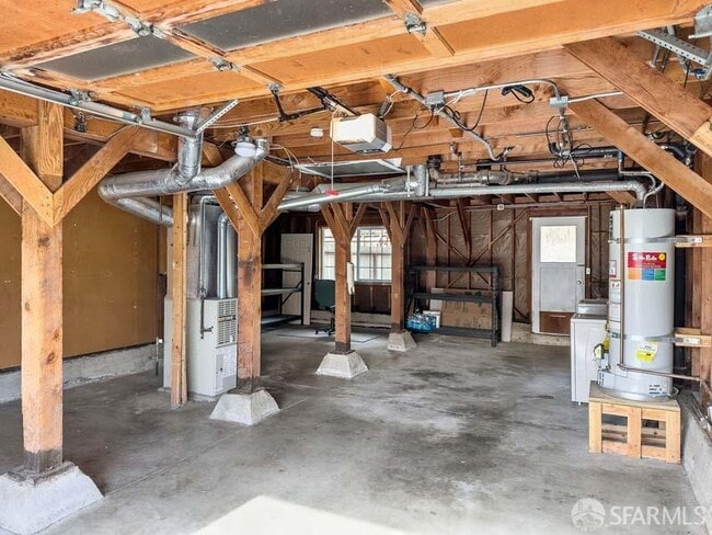 Building Photo - 346 Mangels Ave