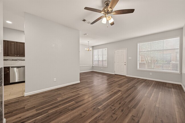 Building Photo - 1103 Dulles Ave