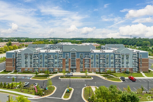Building Photo - Park Landing, A 55+ Community
