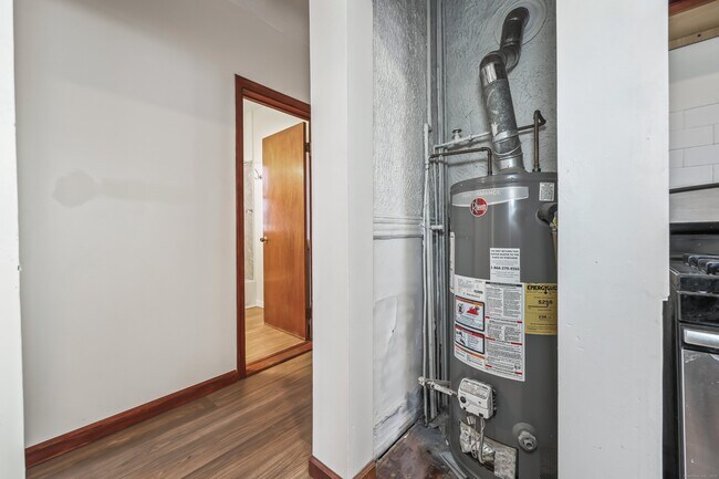 Building Photo - 294 Bellevue St