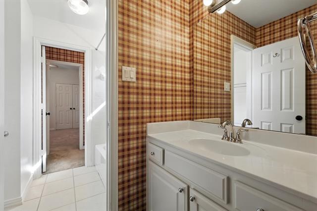 Building Photo - 7700 Red Clover Dr