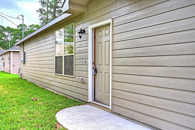 Building Photo - 11604 Vistawood St