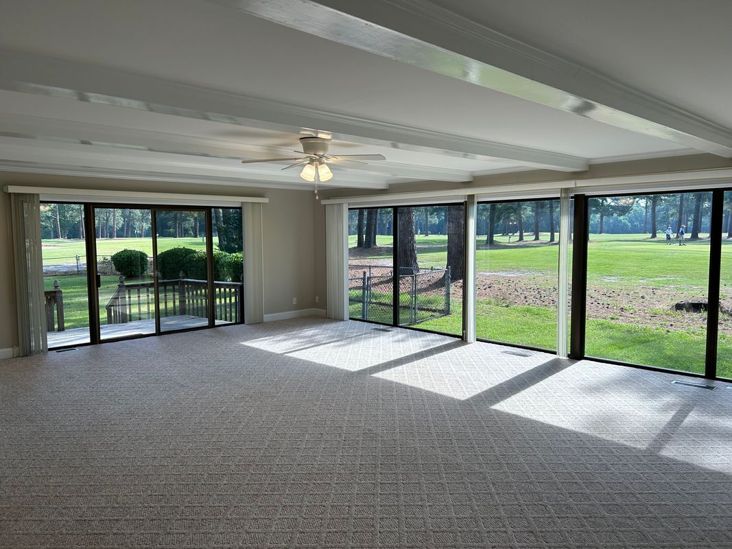 Building Photo - 358 Country Club Rd