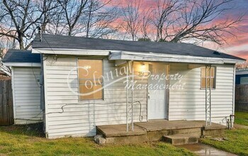 Building Photo - AVAILABLE NOW! (SECTION 8 ACCEPTED)