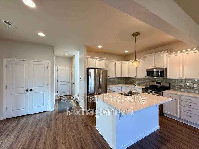 Building Photo - 7310 N 93rd Ave