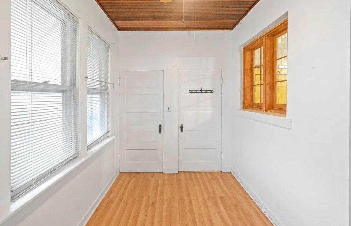 Building Photo - 2432 Elmwood Ave