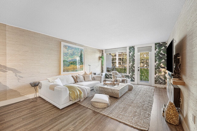 Building Photo - 3450 S Ocean Blvd